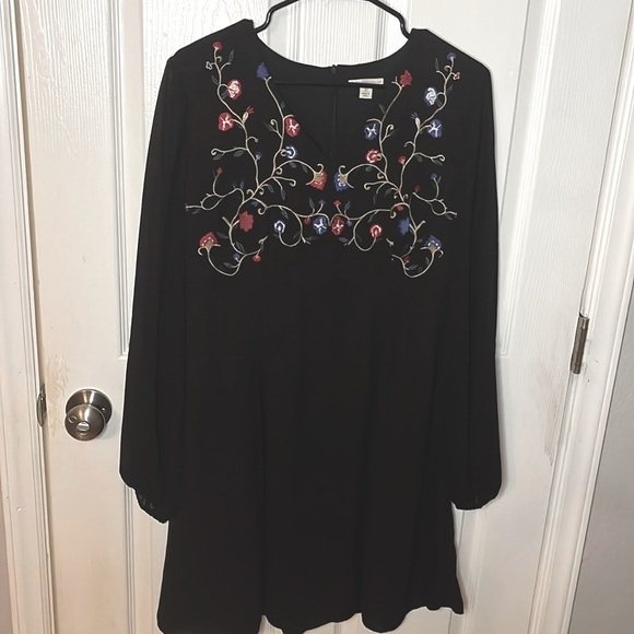 Cato long sleeve black embroidered boho dress! size 12 - Picture 1 of 5